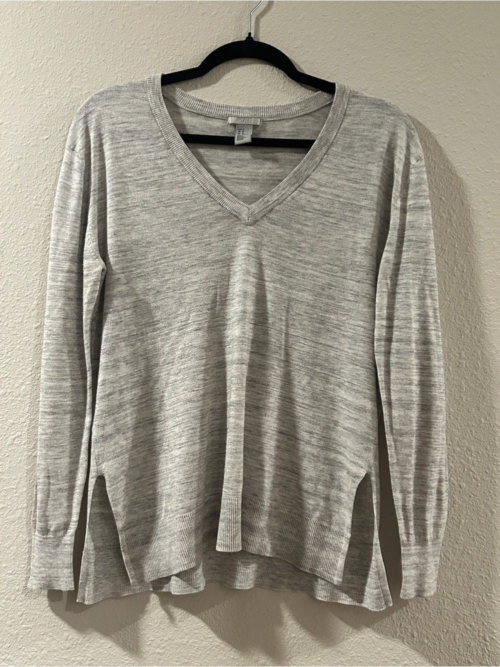 H&M Light Gray V-Neck Sweater - Relaxed Lightweight Knit